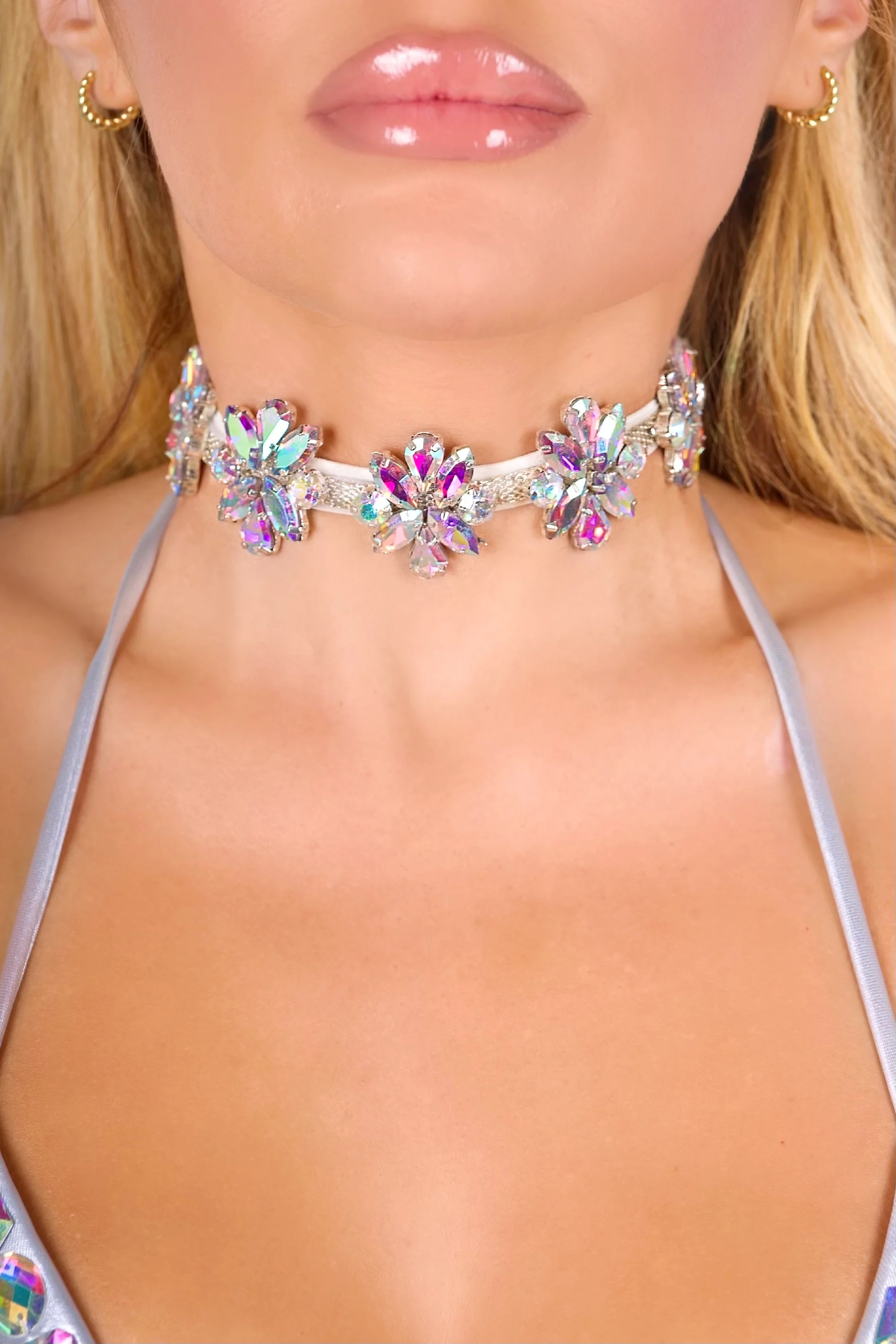 Iridescence Flower Rhinestone Necklace - Image 2
